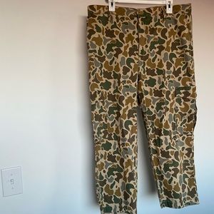 Industrial style Madewell cropped pants.